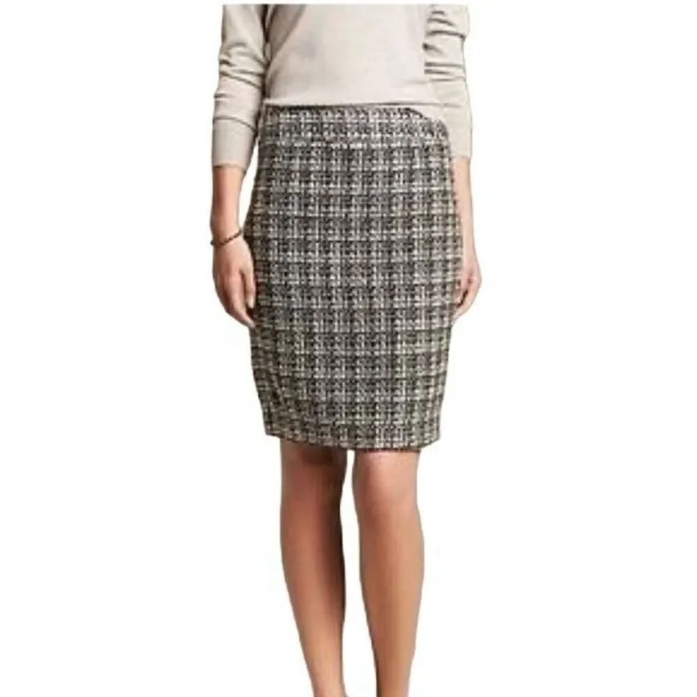 Banana Republic Womens Textured Boucle Knit Plaid Pencil Skirt 12 Black White